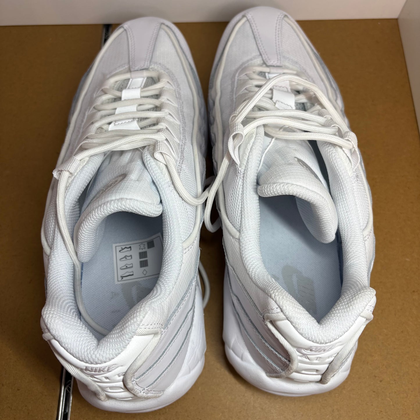 NIKE Air Max 95 Essential Herren Sneaker CT1268-100 - mit Box OHNE Deckel