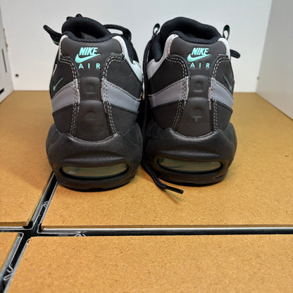 NIKE Air Max 95 Schwarz Aurora Grün Herren Sneaker HV6062-001 - mit Box OHNE Deckel