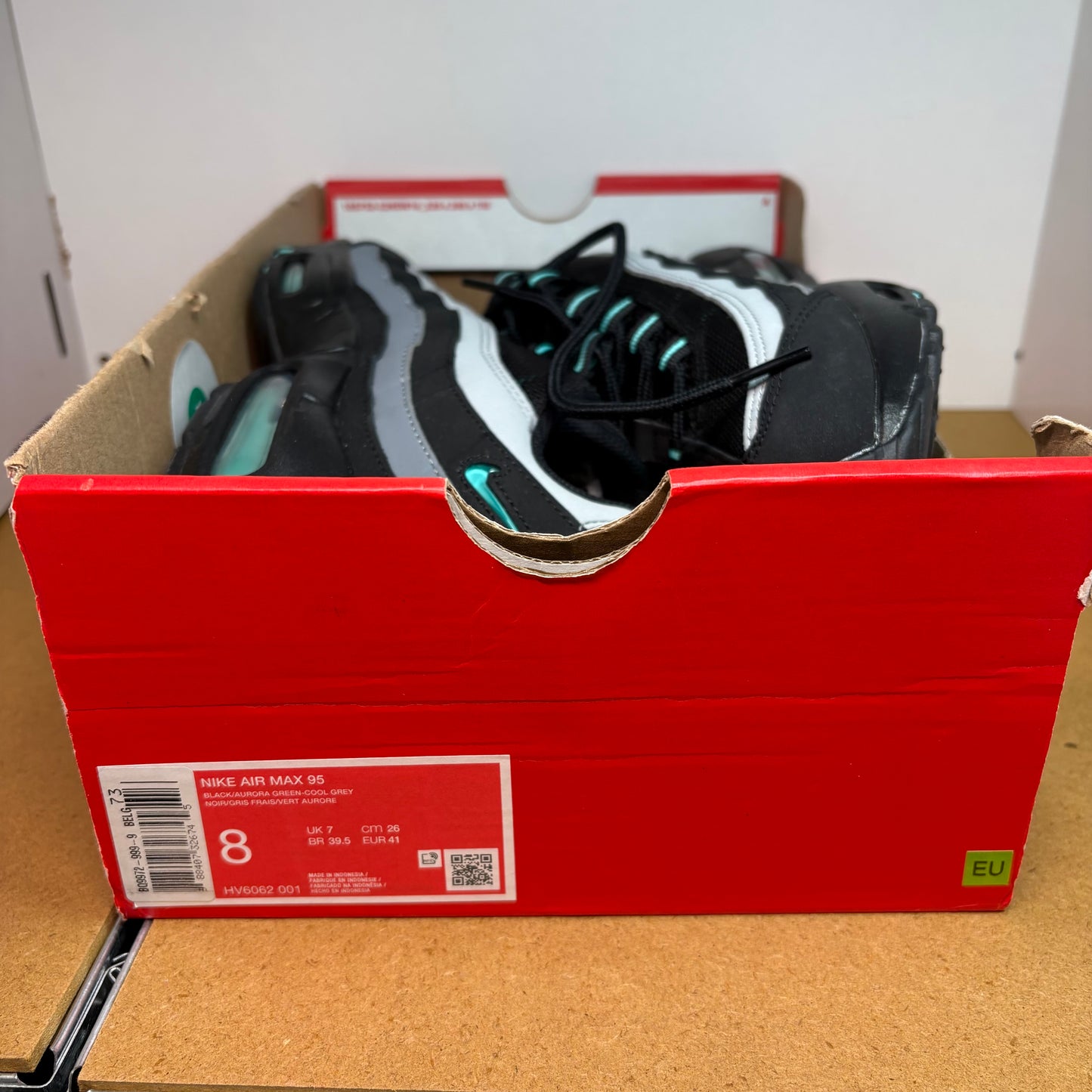 NIKE Air Max 95 Schwarz Aurora Grün Herren Sneaker HV6062-001 - mit Box OHNE Deckel