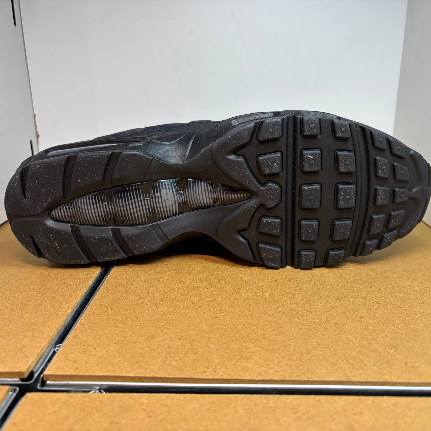 NIKE Air Max 95 Essential Herren Sneaker CI3705-001 - mit Box OHNE Deckel