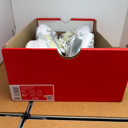 NIKE V2K Run Sneaker FD0736-104 - mit Box OHNE Deckel