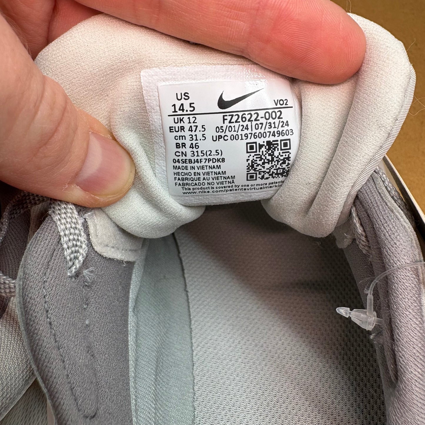 NIKE V2K Run Gore TEX GTX Light Bone Sneaker FZ2622-002 - mit Box OHNE Deckel