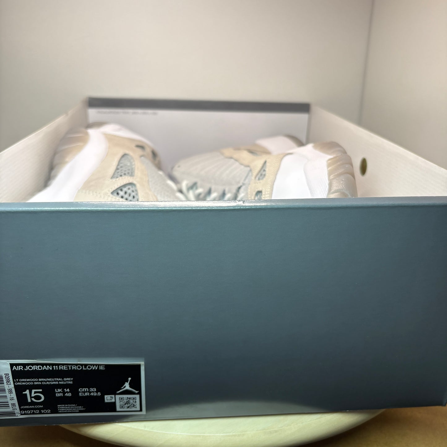 Jordan 11 Retro Low IE Light Orewood Sneaker 919712-102 - mit Box OHNE Deckel