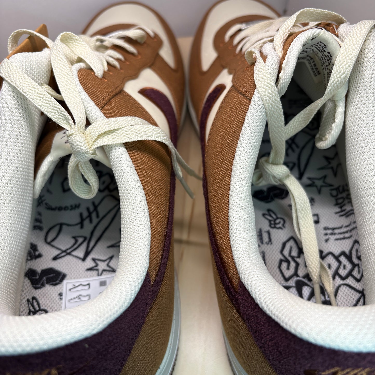 NIKE Air Force 1 07 British Tan LV8 Sneaker FQ8713-200 - mit Box OHNE Deckel