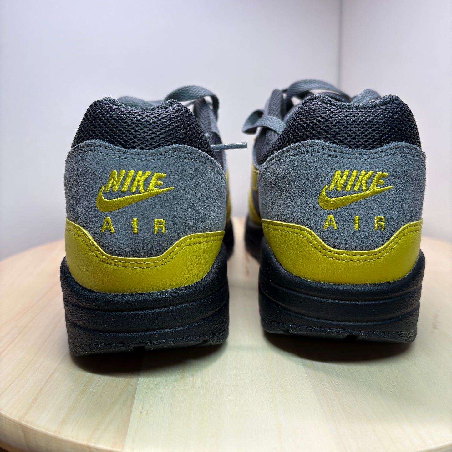 NIKE Air Max 1 Essential Sneaker FZ5808-014 - mit Box OHNE Deckel