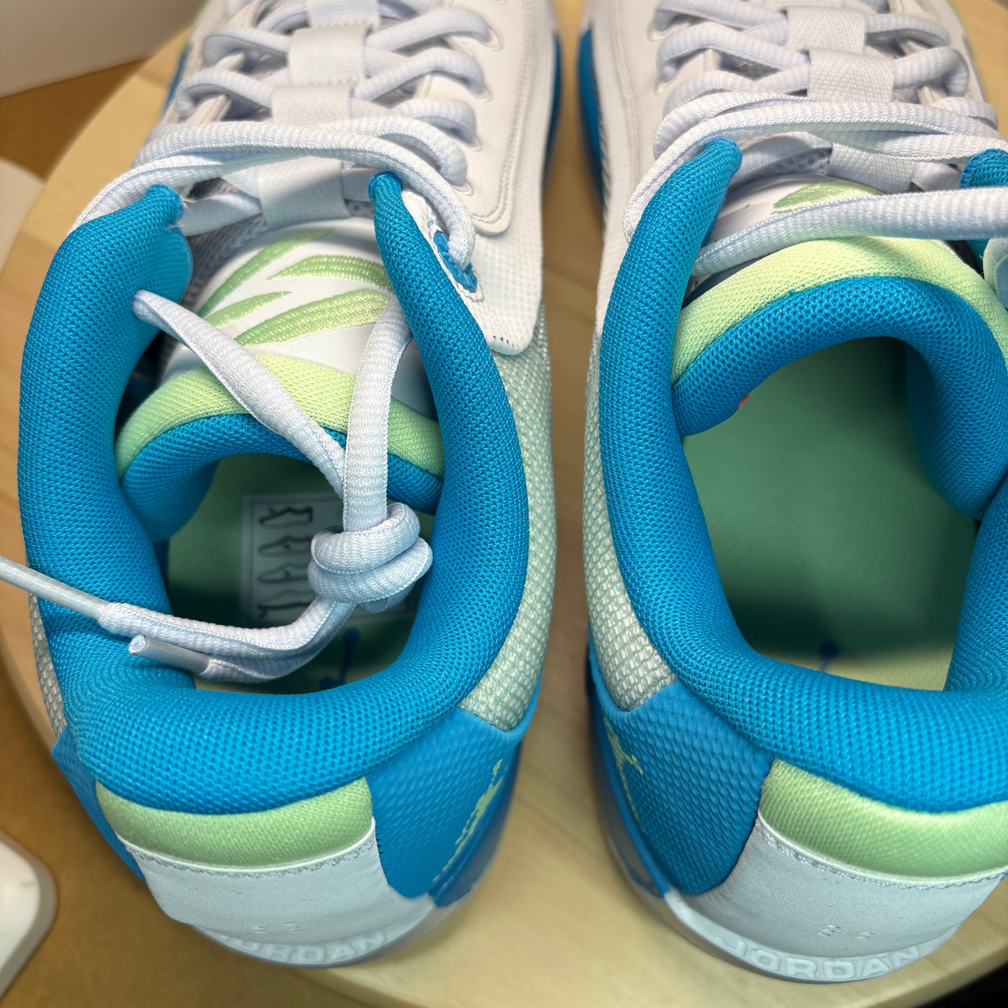 Jordan Luka .77 Sneaker HF0806-002 - mit Box OHNE Deckel