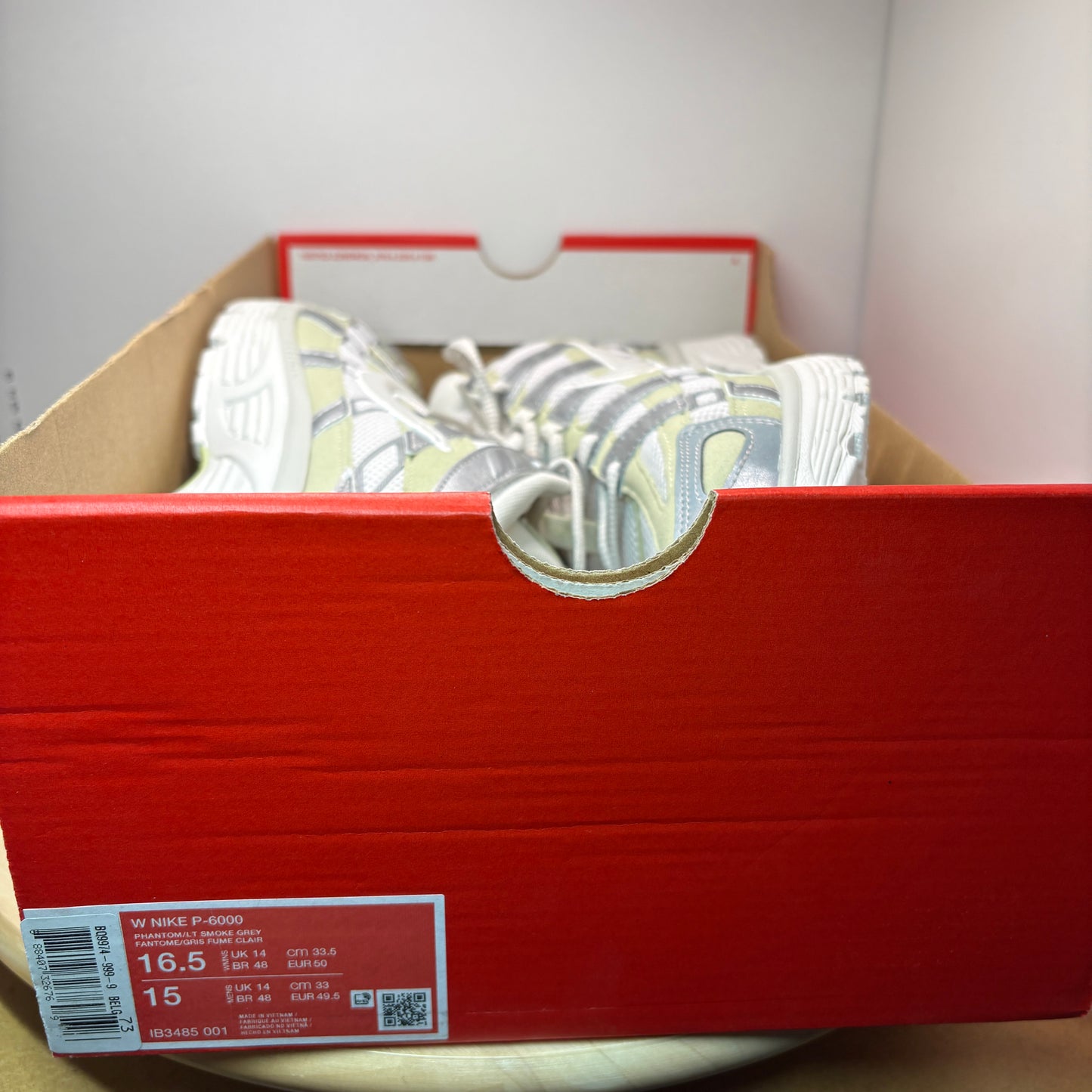 NIKE P 6000 Phantom Light Army Sneaker IB3485-001 - mit Box OHNE Deckel