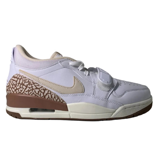 Jordan Sneaker FQ7827-100 Außenansicht 