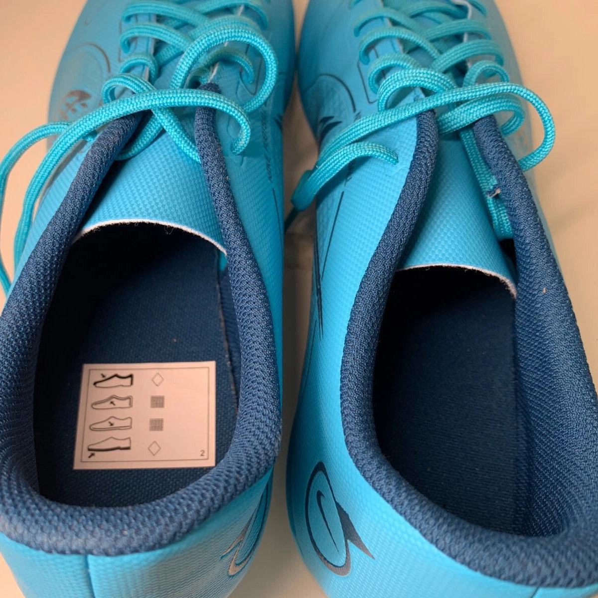 NIKE Herren Fussball-Schuh DJ2903-484 Draufsicht