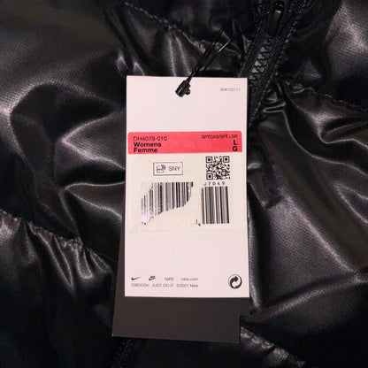 NIKE Damen Winterjacke DH4079-010 L Etikett