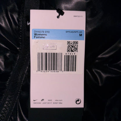NIKE Damen Winterjacke DH4079-010 M Etikett
