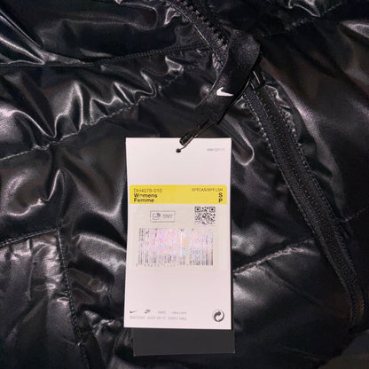 NIKE Damen Winterjacke DH4079-010 S Etikett