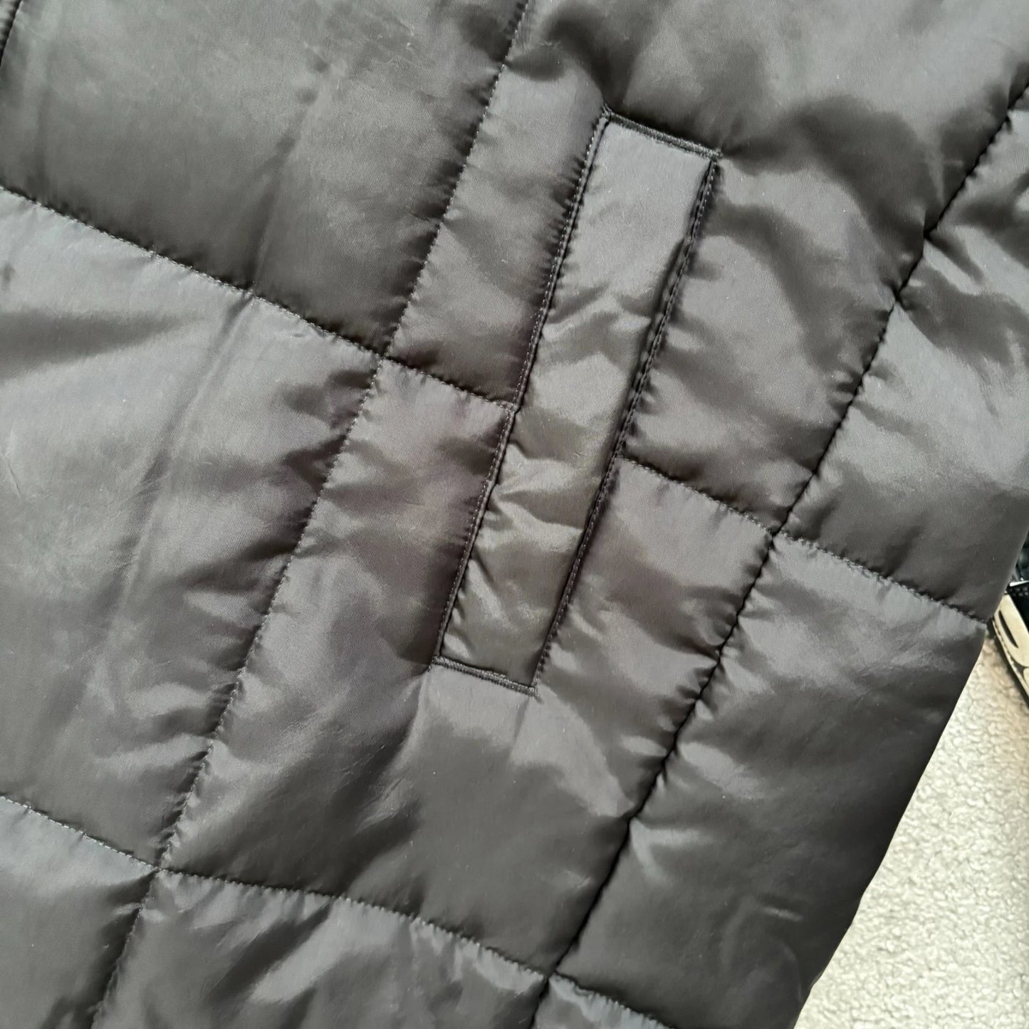 NIKE Damen Winterjacke FB7677-010 XL Detail 2
