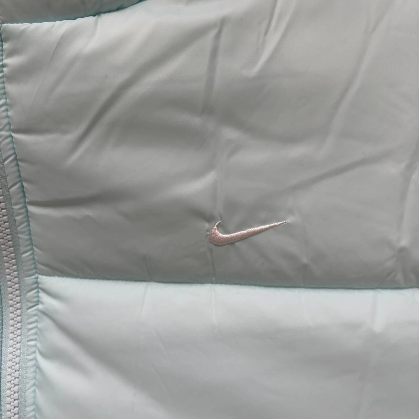 NIKE Damen Winterjacke FZ5899-474 XXL Detail