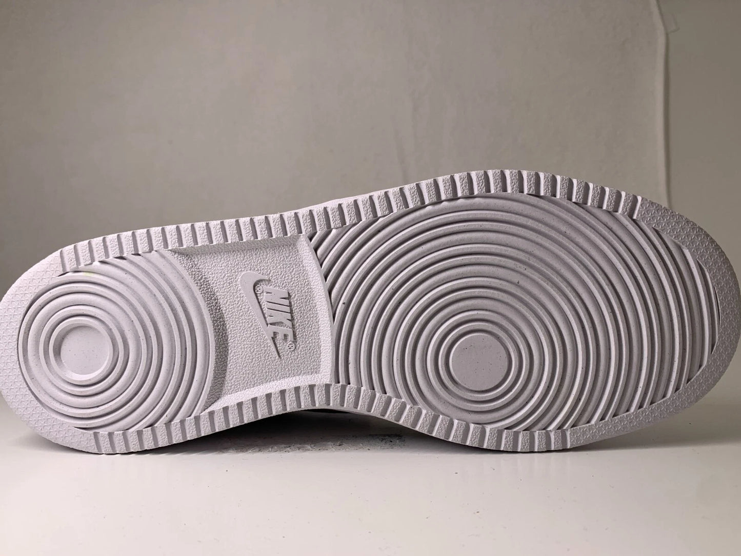 NIKE Court Vision Low photon Sneaker FN4019-001 - mit Box OHNE Deckel