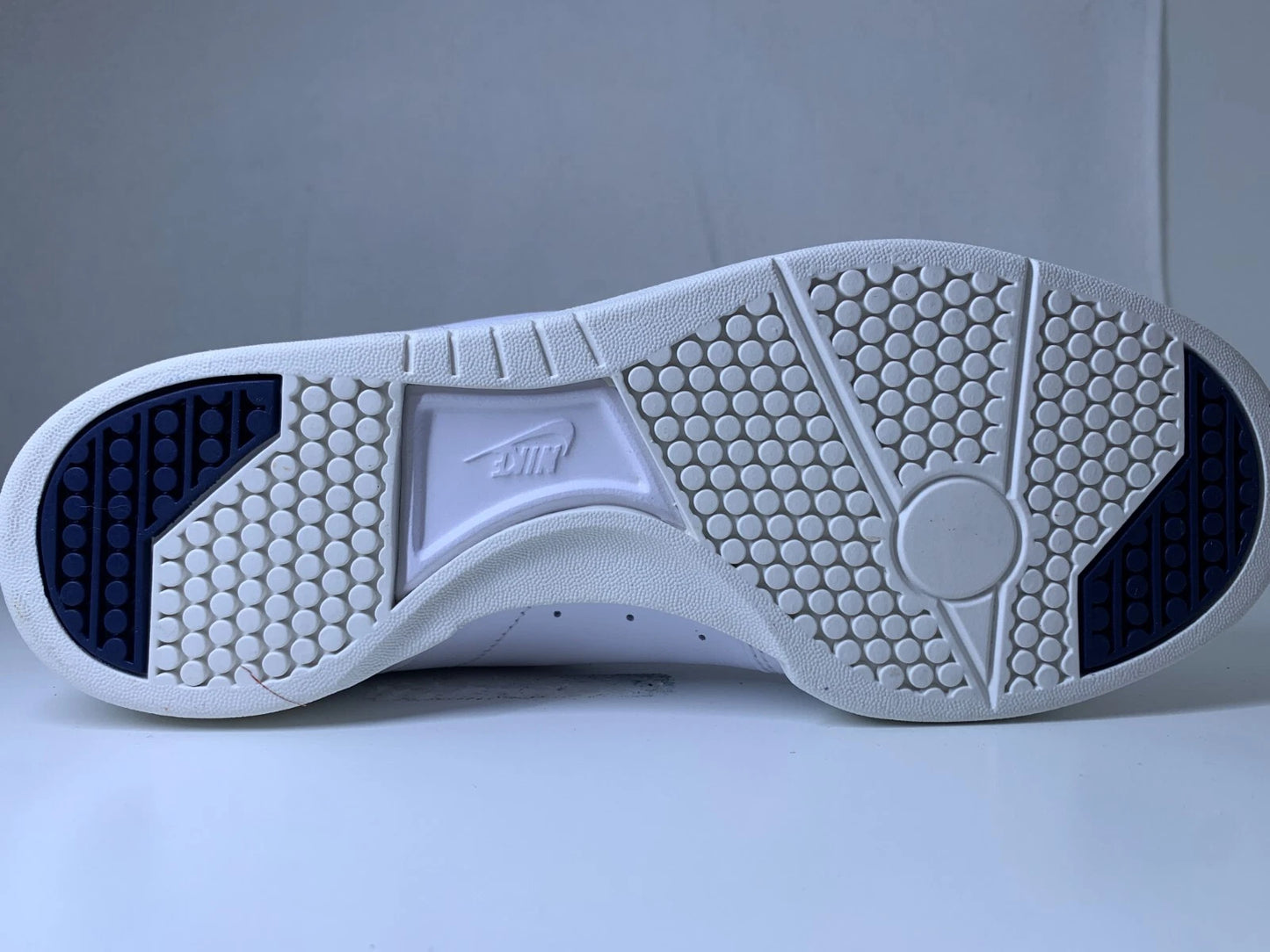 NIKE GRANDSTAND II Sneaker AA2190-100 - mit Box OHNE Deckel