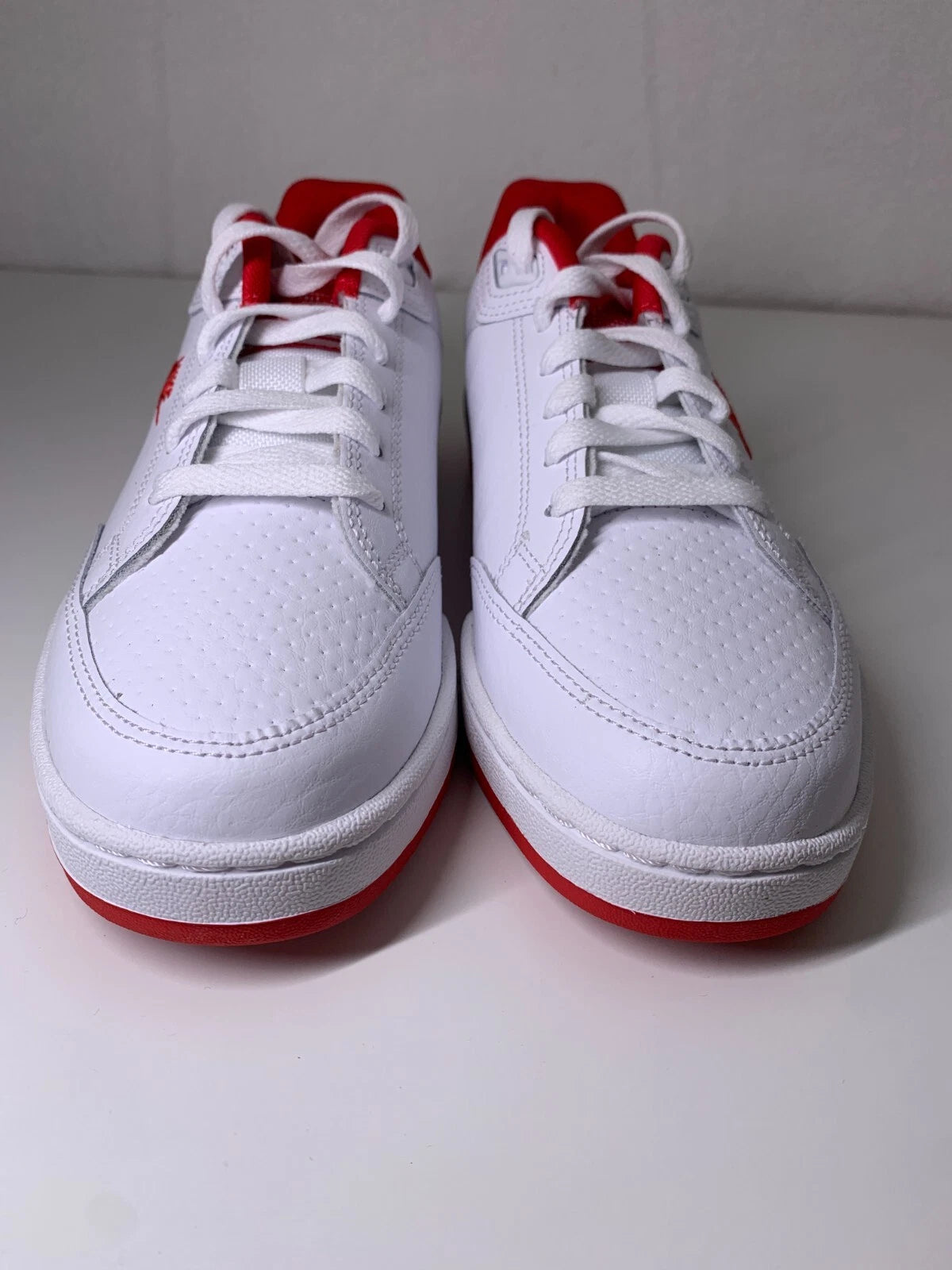 NIKE Grandstand II White University Red Herren Sneaker AA2190-104 - mit Box OHNE Deckel