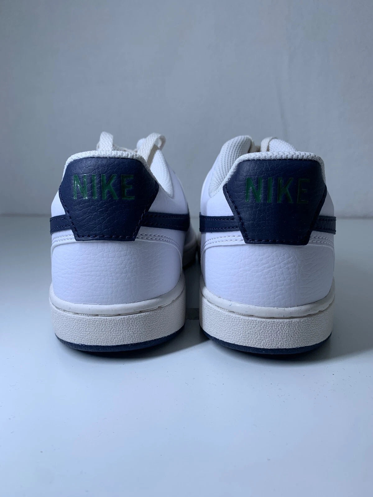 NIKE Court Vision Low White Obsidian Sneaker HF9198-100 - mit Box OHNE Deckel