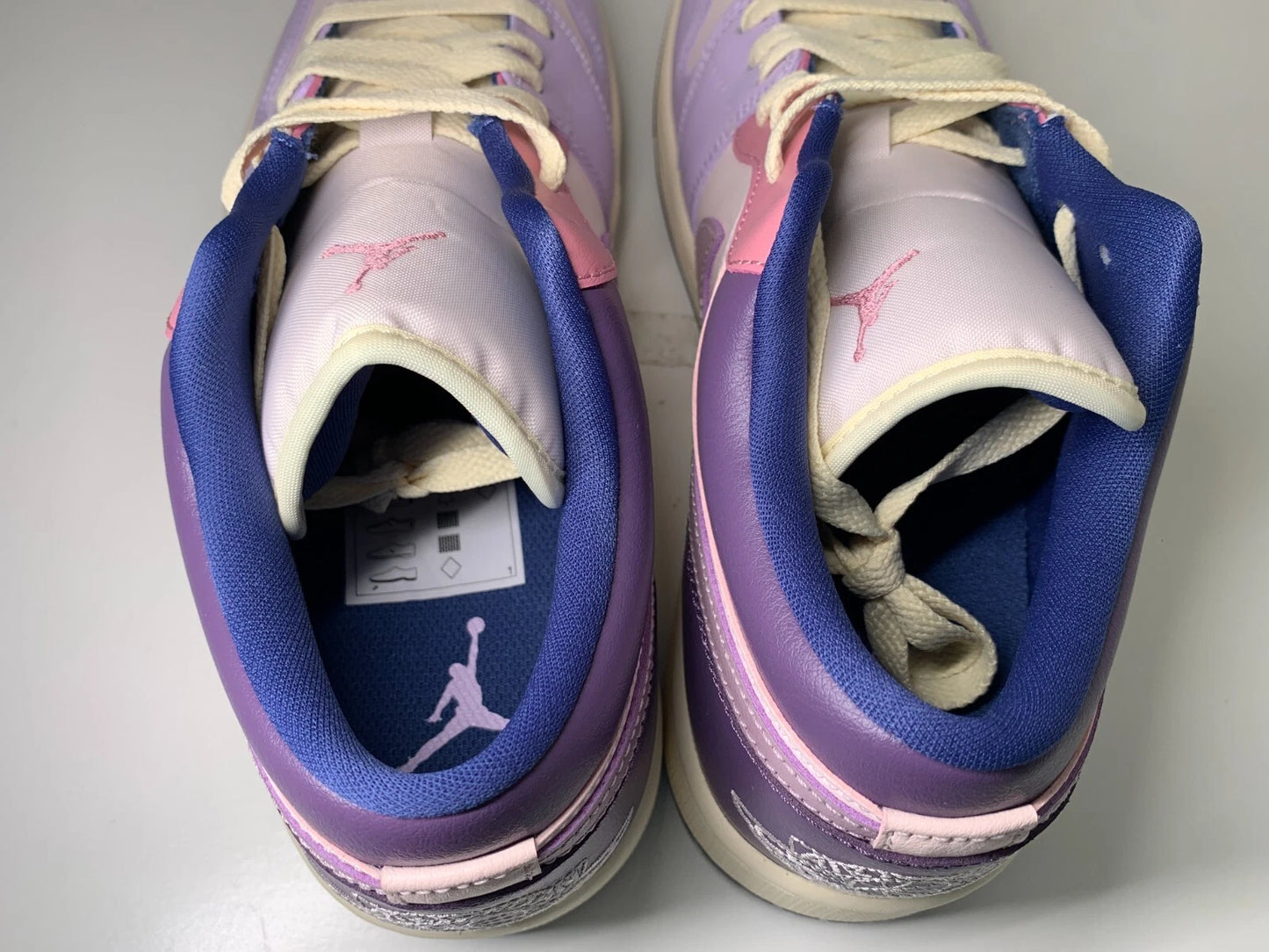 Jordan 1 Low "Plum Fog" Damen Sneaker DZ2768-651 - mit Box OHNE Deckel